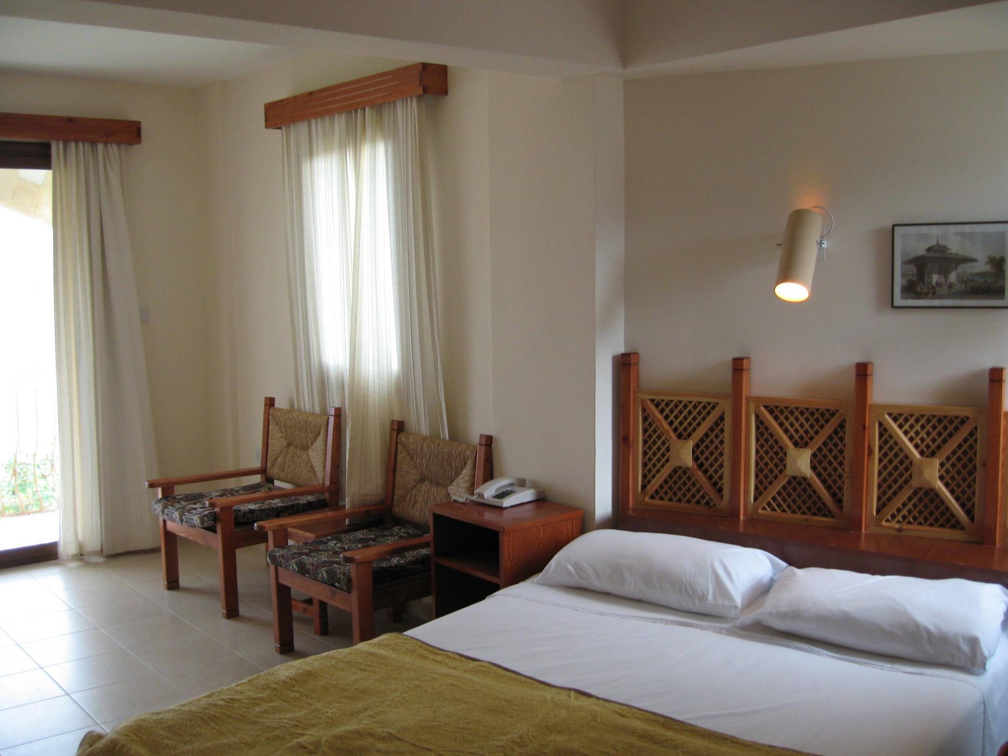 ท็อปเซ็ต โฮเต็ล Hotel Agios Georgios  ห้อง รูปภาพ