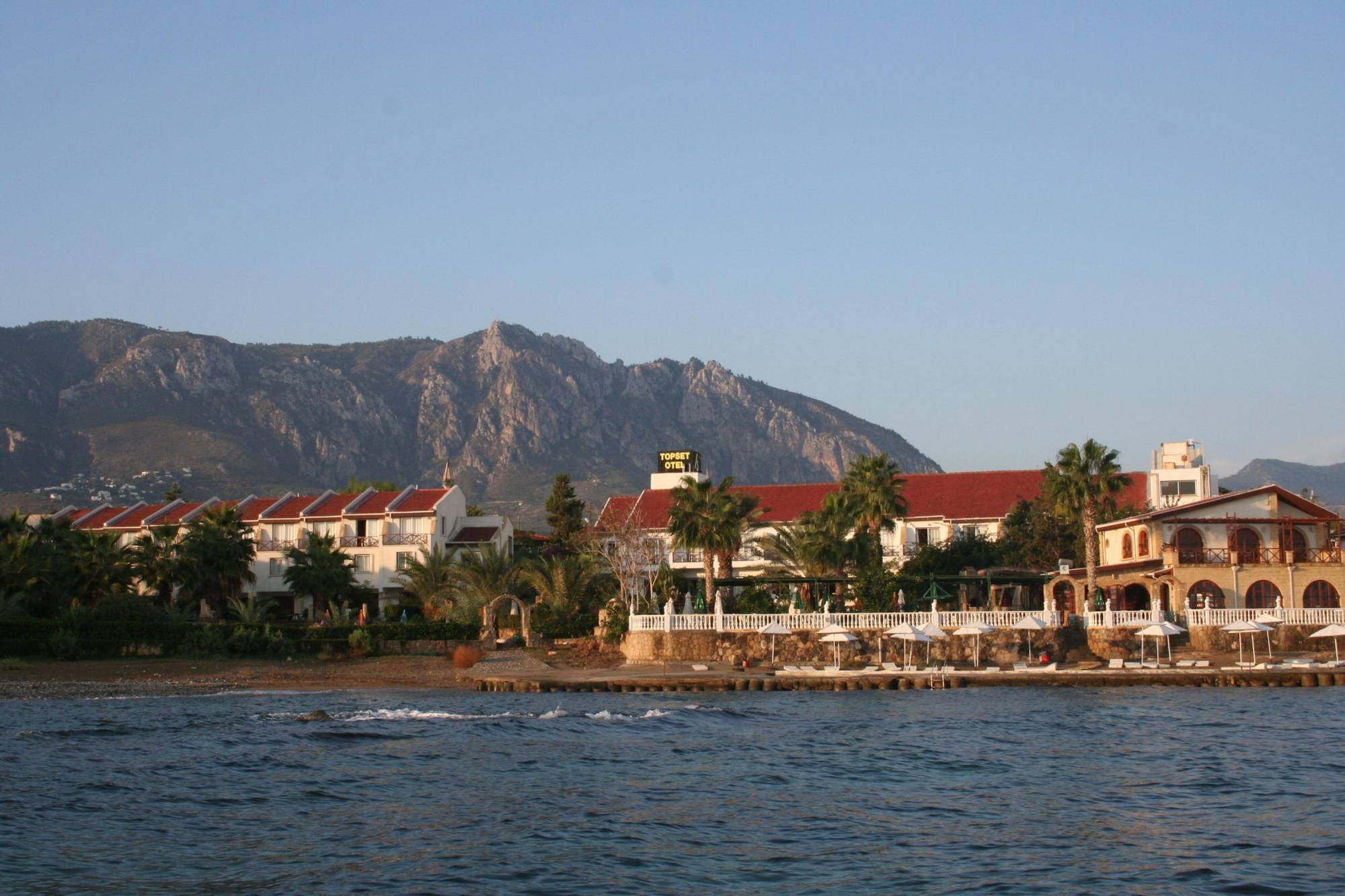 ท็อปเซ็ต โฮเต็ล Hotel Agios Georgios  ภายนอก รูปภาพ